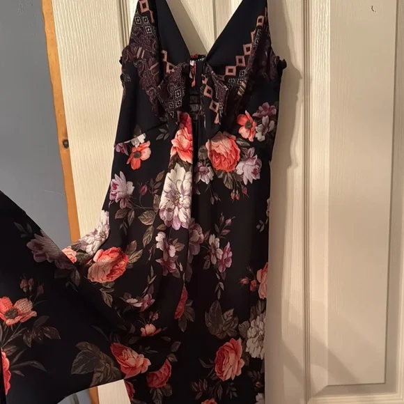 Privy Black and Pink Floral Jumpsuit - Picture 6 of 6